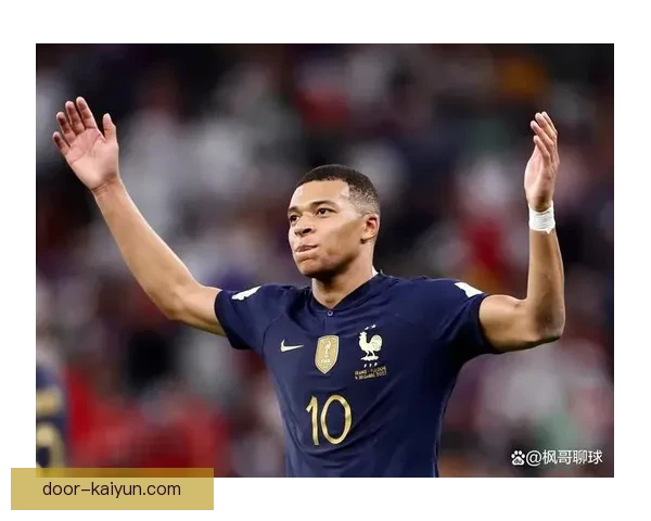 姆巴佩表现稳健，法国队迎来世界杯冠军喜悦
