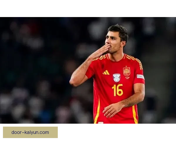 罗德里谈战术理解与体系适配：表现稳健成中场核心